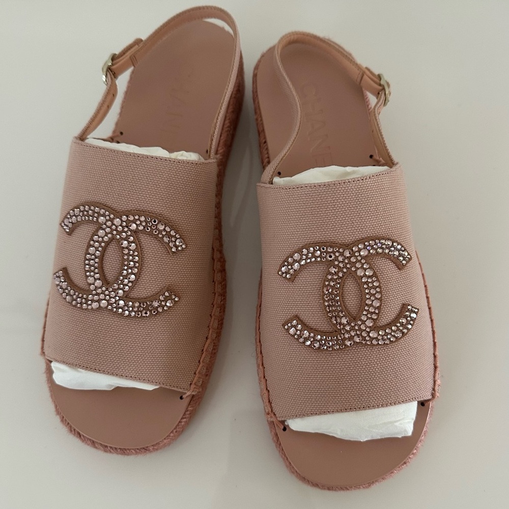 Chanel Women's Pink Espadrille Sandals - Picture 5 of 10
